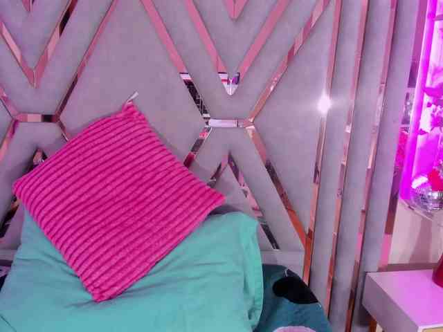 adri-rivera webcam