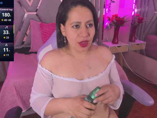 adri-rivera webcam