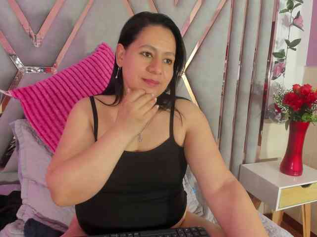 adri-rivera webcam