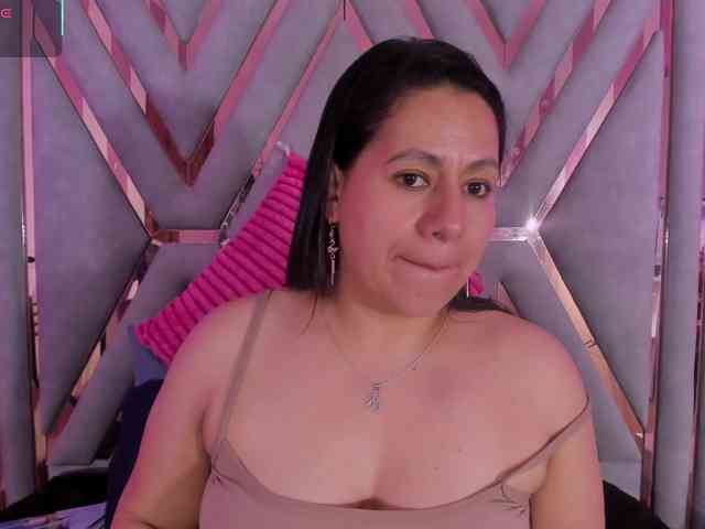 adri-rivera webcam