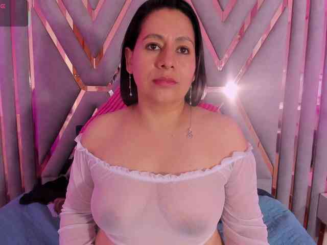 adri-rivera webcam