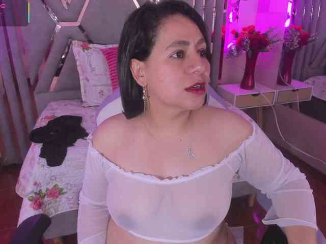 adri-rivera webcam