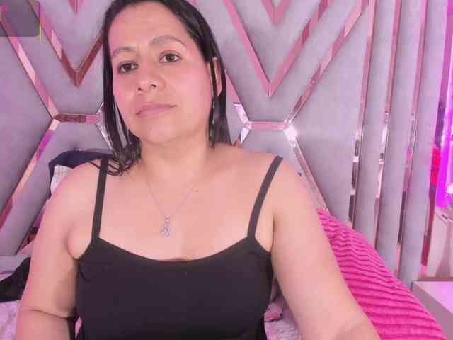 adri-rivera webcam