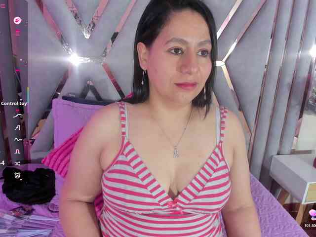adri-rivera webcam