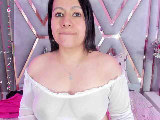 adri-rivera webcam