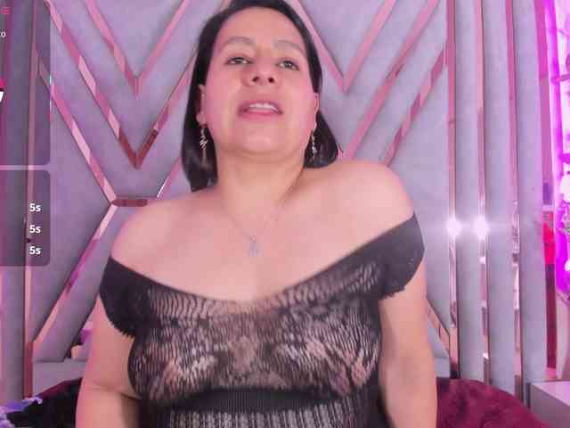 adri-rivera webcam