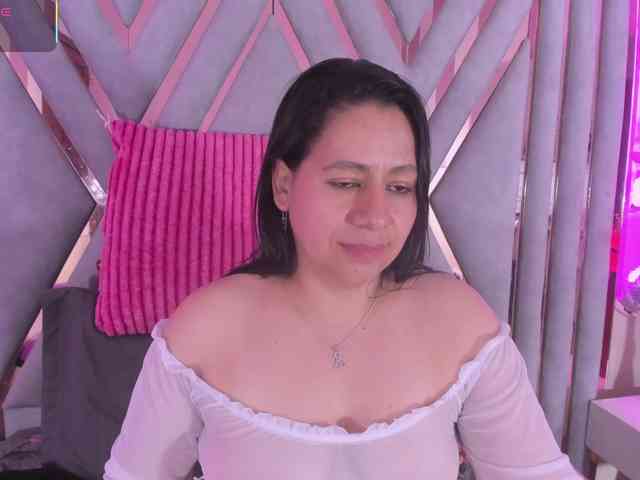 adri-rivera webcam