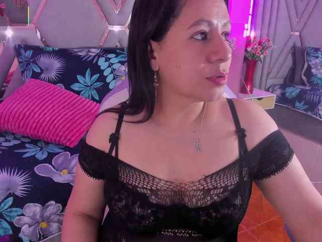 adri-rivera webcam