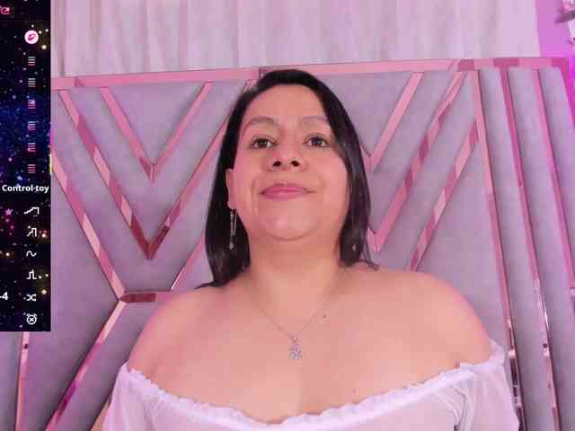 adri-rivera webcam
