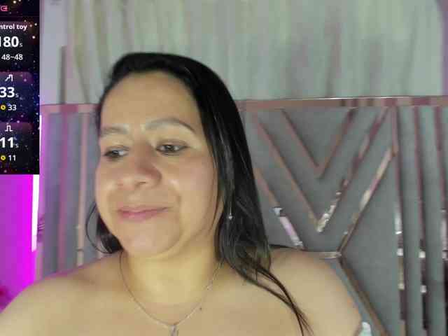 adri-rivera webcam