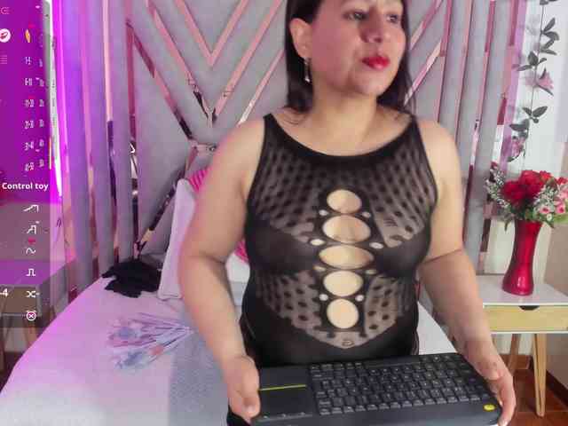 adri-rivera webcam