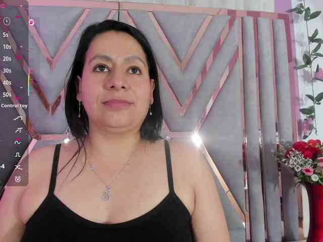 adri-rivera webcam