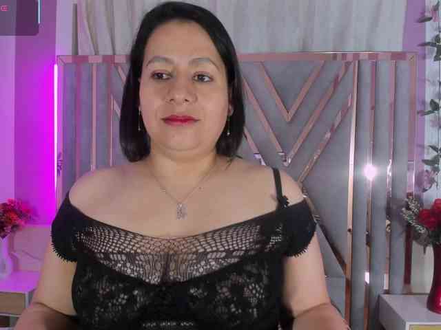 adri-rivera's live room