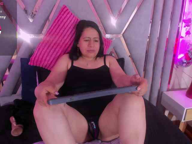 adri-rivera webcam