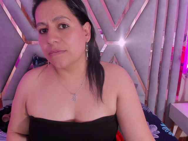 adri-rivera webcam