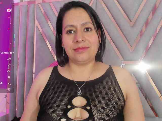 adri-rivera webcam
