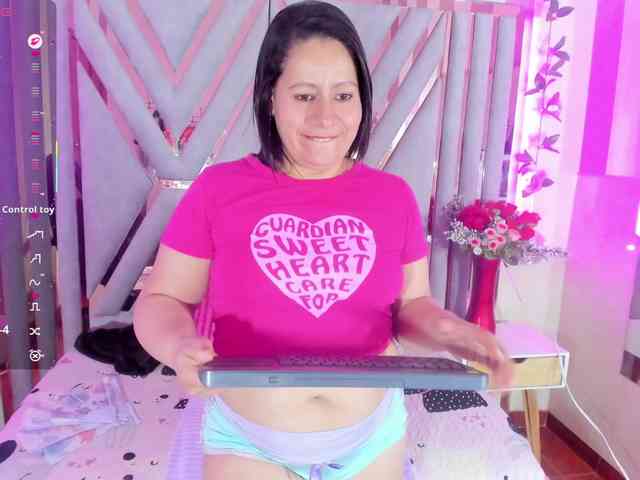 adri-rivera webcam