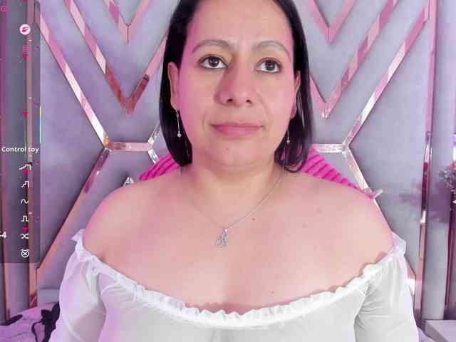 adri-rivera webcam