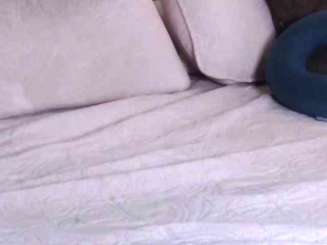 IvoryDesirehere webcam