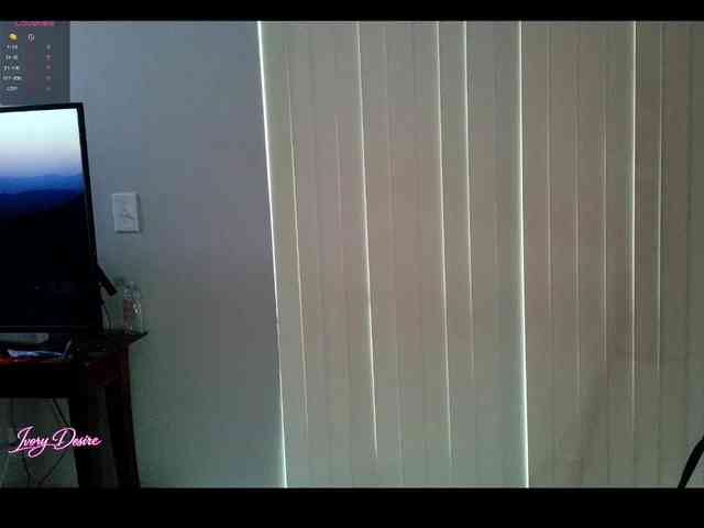 IvoryDesire_ webcam