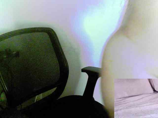 IvoryDesirehere webcam