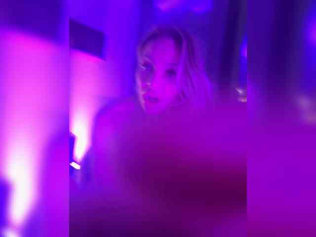 MaxandKate Live Webcam on BongaCams