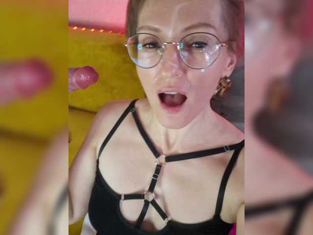 Valkiriyas mature live cam