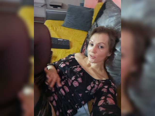 Valkiriyas live webcam show