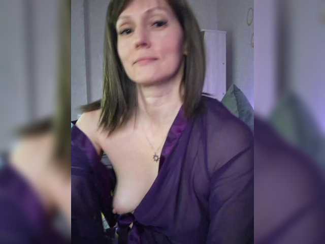 Valkiriyas's BongaCams show and profile