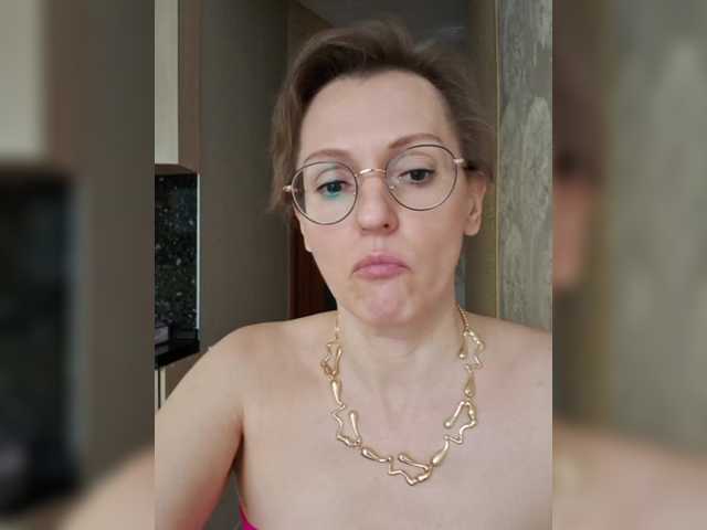 Valkiriyas live cam on BongaCams