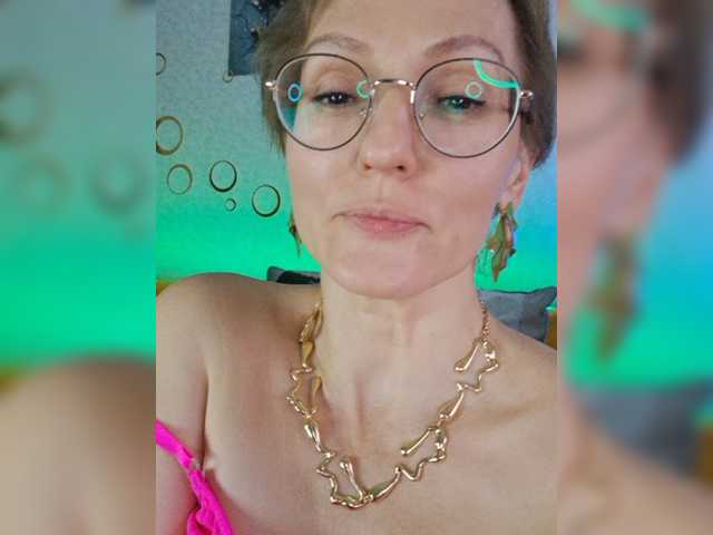 Valkiriyas live cam on BongaCams