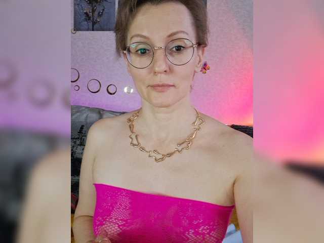 Valkiriyas live cam on BongaCams