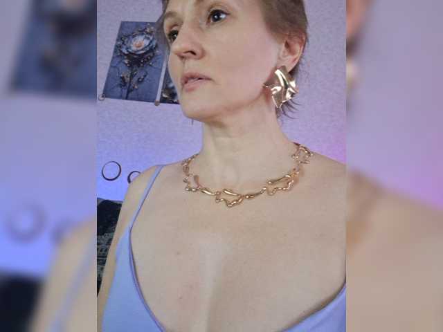 Valkiriyas live cam on BongaCams