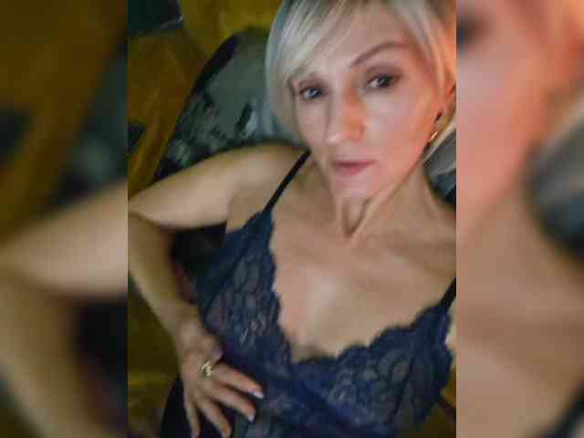 Valkiriyas's webcam live show