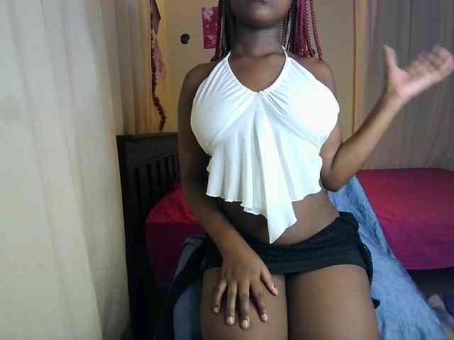 Laisley Live Webcam on BongaCams