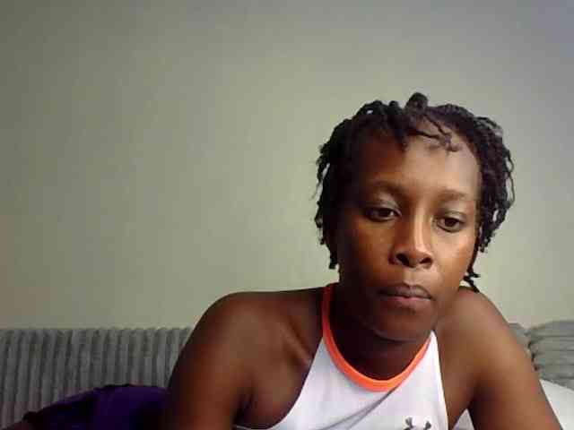 curvypetite001 webcam