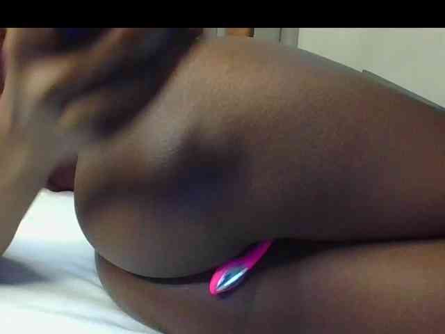 curvypetite001 webcam