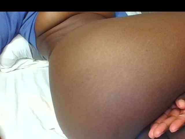 curvypetite001 webcam