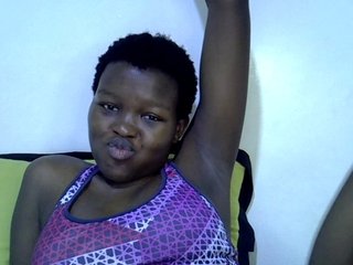 pretty-desire's Live Webcam