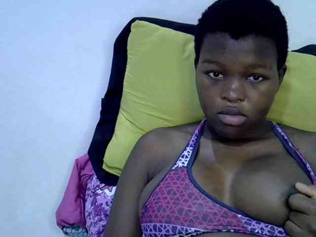 pretty-desire webcam