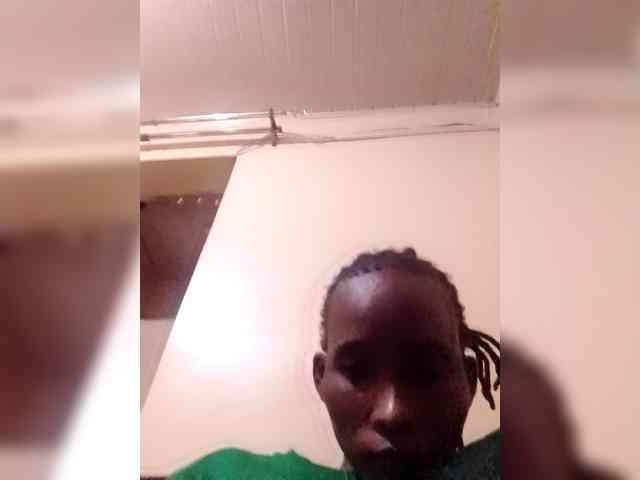Littleslutdiva webcam