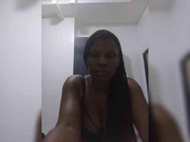 Littleslutdiva webcam
