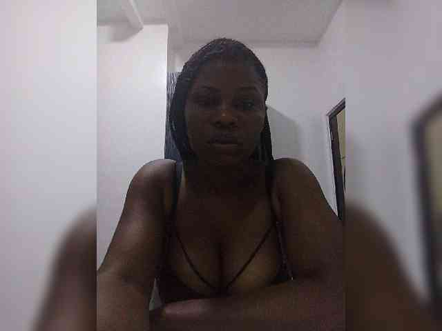 Littleslutdiva webcam