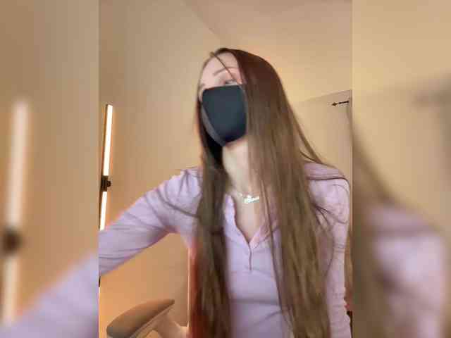 SweetIra webcam