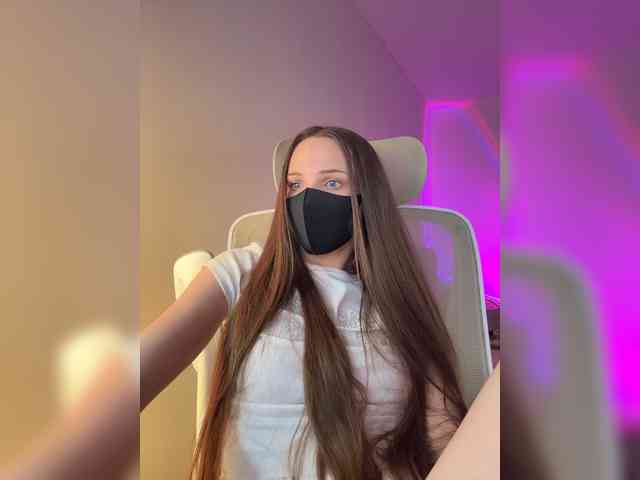 SweetIra webcam