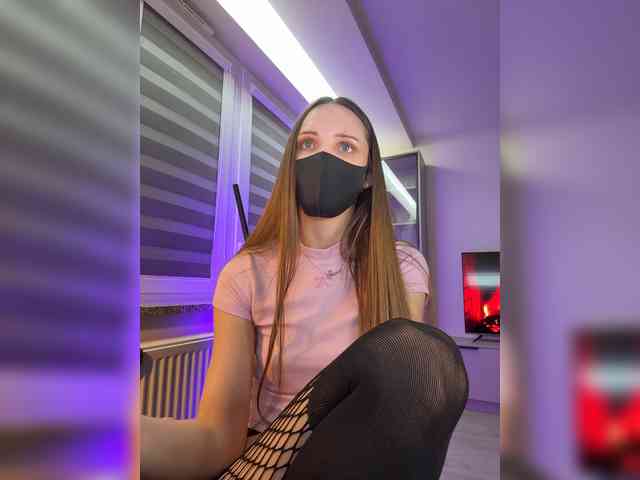 SweetIra webcam