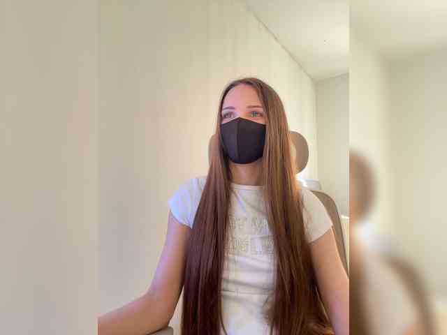 SweetIra webcam