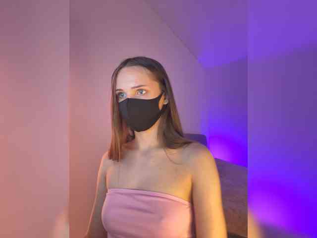 SweetIra webcam