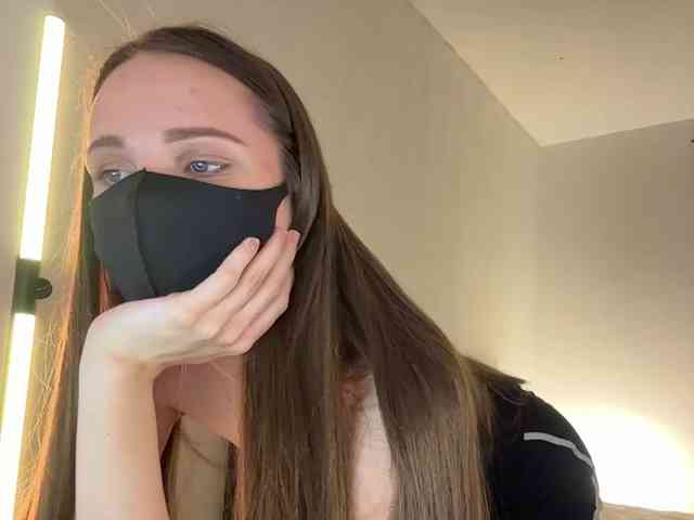 SweetIra webcam