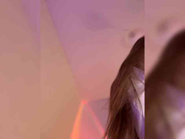 SweetIra webcam